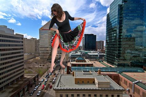 giantess woman city